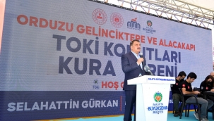 Başkan Gürkan TOKİ Kura çekim törenine katıldı