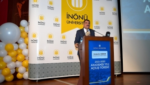 Gürkan, İÜ akademik açılış töreninde konuştu