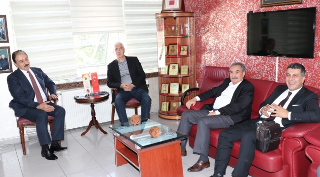 Talat Zengin Şevket Keskin'i ziyaret etti
