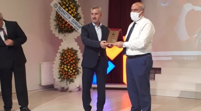Vahap Küçük Başarı Ödülüne Adnan Fırat uygun görüldü