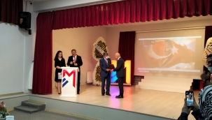 Vahap Küçük Onur Ödülünü Gürkan aldı