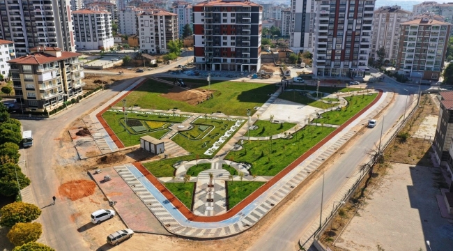 Yeşilyurt belediyesi kent parklarıyla göz doldurdu