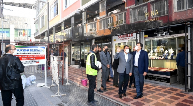 Başkan Gürkan kuyumcular çarşısında incelemede bulundu