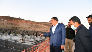 Başkan Gürkan Yeni Ekmek ve Yemek Fabrikaları alanında incelemelerde bulundu.