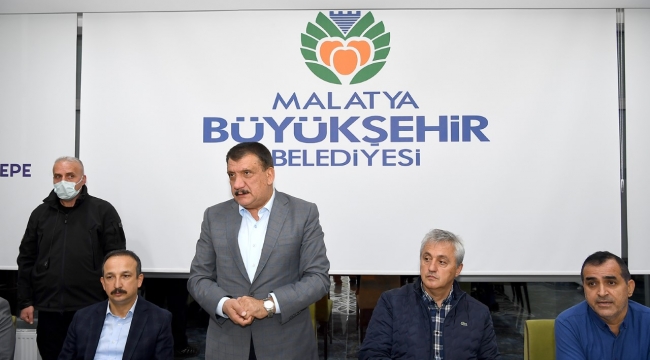 Kazakistanlı öğrencilerden Gürkan' a ziyaret