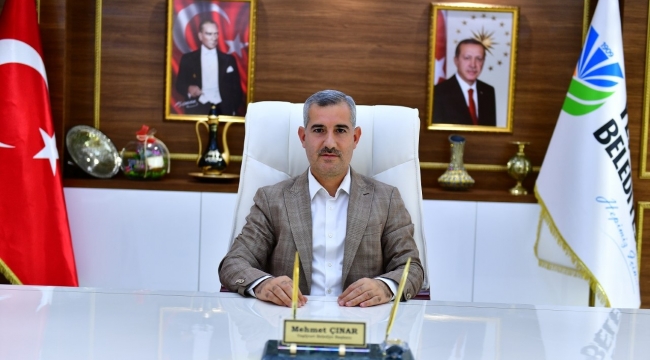 "Öğretmenlerimiz Toplumun Âkil İnsanı, Yol Göstericisi, Millî Ve Manevi Değerlerinin Taşıyıcısıdır"
