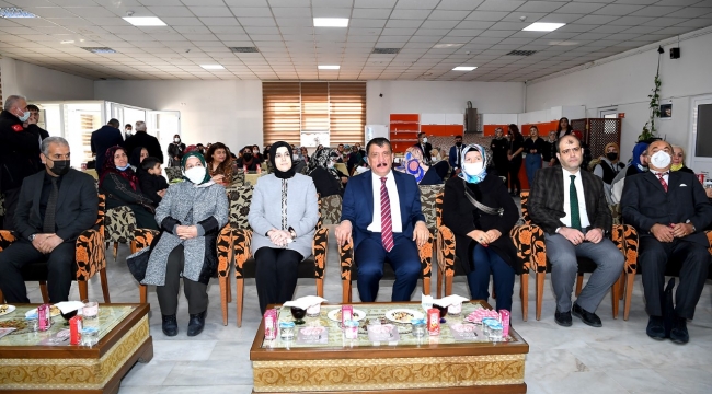 Başkan Gürkan "5 bin yıllık tarihimizde kadın erkek hep yan yanadır"