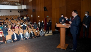  Başkan Gürkan "7'den 70'e Aşılan Hayata Bağlan" programına katıldı