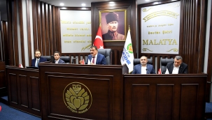 Başkan Gürkan "Kayısının nezih bir ortamda pazarlanması için çalışıyoruz"