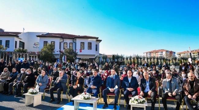 Gülen yüzler cafesi hizmete açıldı