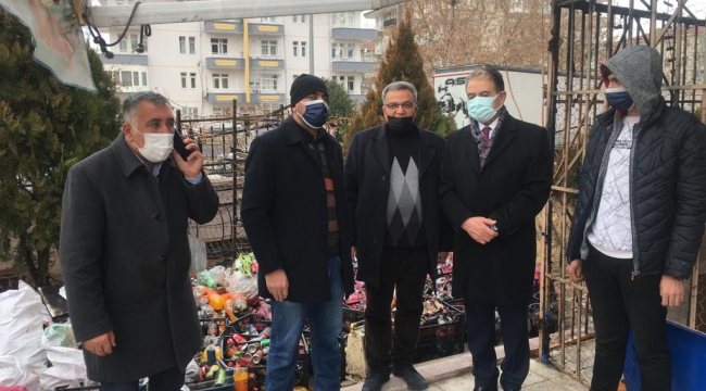 Bakkal dükkanı yanan esnafa ziyaret