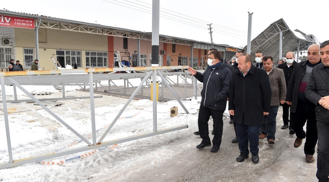  Başkan Gürkan Galericiler sitesi esnafına geçmiş olsun ziyareti