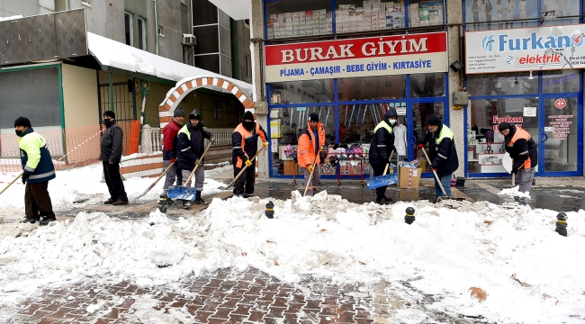 Başkan Gürkan Karla Mücadeleyi sahada yönetti