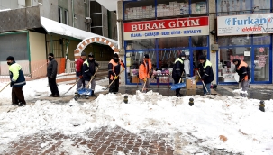 Başkan Gürkan Karla Mücadeleyi sahada yönetti