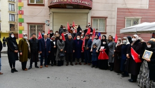 "Diyarbakır Anneleri Asla Yalnız Değildir" 