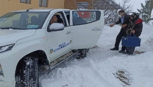 Yolda kalanların imdadına büyükşehir belediyesi yetişiyor