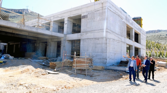 Başkan Gürkan; Gençlik kampı inşaatında incelemede bulundu