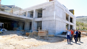 Başkan Gürkan; Gençlik kampı inşaatında incelemede bulundu