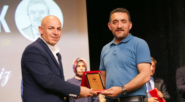 Ata Ünlü'ye en başarılı bürokrat ödülü