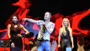 25. Kayısı Festivali Eypio ve Serdar Ortaç konserleriyle sona erdi