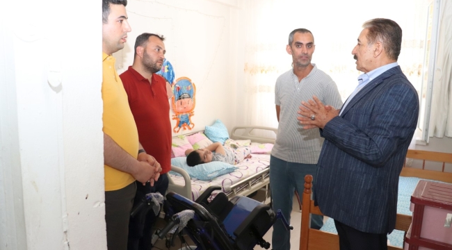 Engelli Efe bu bayram dışarı çıkabilecek 