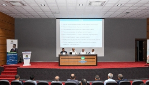 'Tarihsel süreçte  kayısı 'paneli düzenlendi