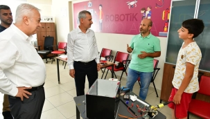 Başkan Çınar, Mehmet Kızıldaş ve Prof.Dr. Sezai Yılmaz'ı Yeşilyurt Mesleki Eğitim ve Yaşam Merkezinde ağırladı.