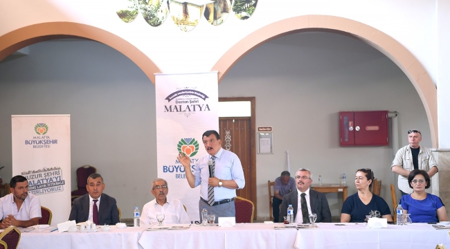 Başkan Gürkan Mahalle Muhtarları ile bir araya geldi