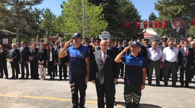 İlçemizde 30 Ağustos Zafer Bayramı törenle kutlandı