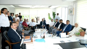 Spor Salonu Temel Atma Törenine katılan heyet Arguvan Belediyesini ziyaret etti