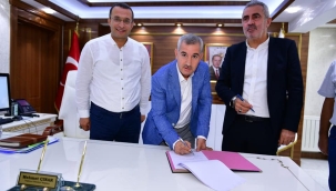 Yeşilyurt Belediyesi ile Hizmet İş-Sendikası Malatya şubesi arasında toplu sözleşmesi imzalandı