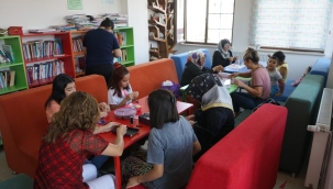 Yeşilyurtlu kadınlar ,takı-tasarımlar kursunda birbirinden değerli sanatsal eserler üretiyorlar