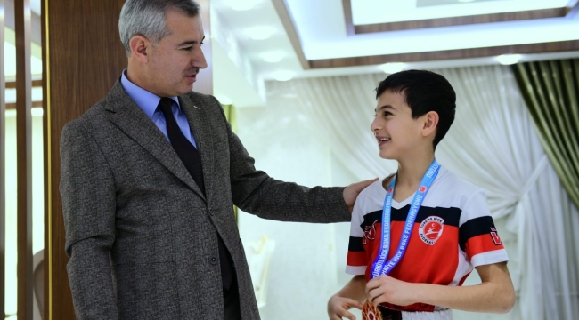 "Alt Yapımızdan Yetişen Şampiyon Sporcularımızla Gurur Duyuyoruz"