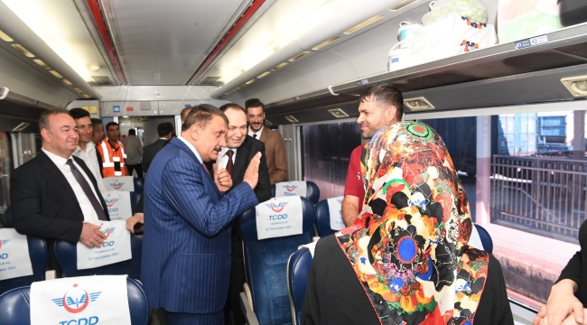 Malatya- Sivas Bölgesel Treni'nin vatandaşlara hayırlı olmasını temenni etti.