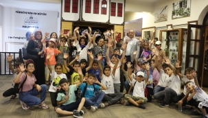 Öğrenciler sanat sokağını gezdi