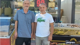 Tuvalet için 300 metre ileride camiye gidiyoruz