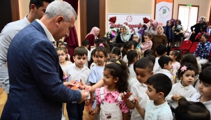 Yeşilyurtlu miniklerden peygamber sevgisi izleyenleri büyüledi