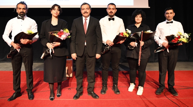 Turgıut Özal Üniversitesinde yerinde durmuyor