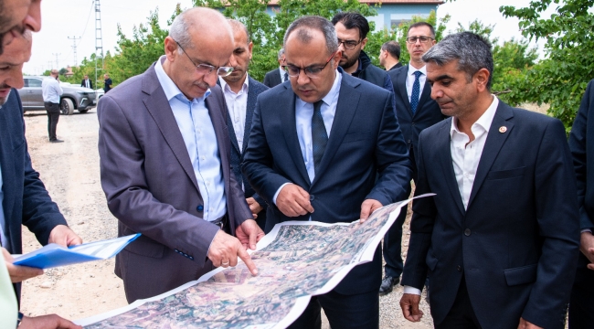 Hibe parasıyla şov yaptılar