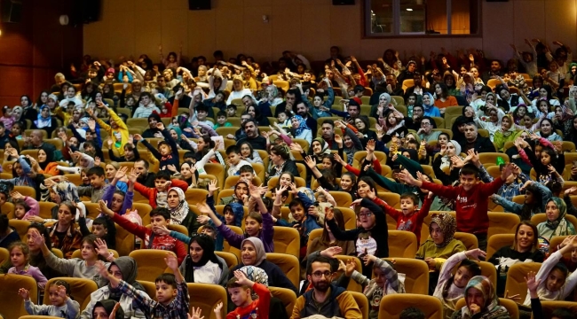 Rafadan Tayfa Gösterisinde Eğlenceli Anlar Yaşandı