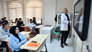 Yeşilyurt Belediyesi'nin 'Ücretsiz YKS ve LGS' Kurslarından 280 Öğrenci Yararlanıyor