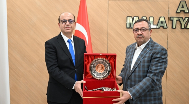 Başkan  Gecit'ten İl Başkanı Ali Bakan'a Hayırlı Olsun Ziyareti