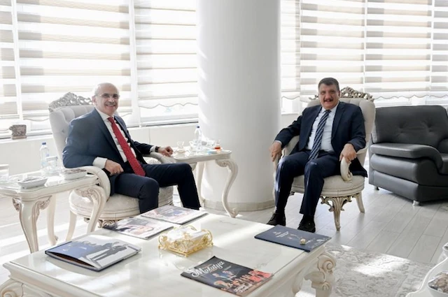 Başkanlar Arasında Siyasi Hesaplaşma mı?