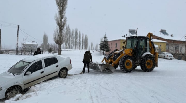 Doğanşehir Belediyesi'nin Karla Mücadele Çalışmaları Aralıksız Devam Ediyor