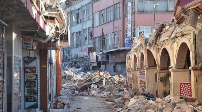 Malatya'da Deprem Sonrası Toparlanma Süreci: Yerel Yönetimler Vatandaşın Derdiyle Yeterince İlgilenemiyor