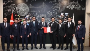 AK Parti Gençlik Kolları'nda Değişim: Sinan Özhüsrev'in Yerine Muhammed Kağan Mercan Atandı