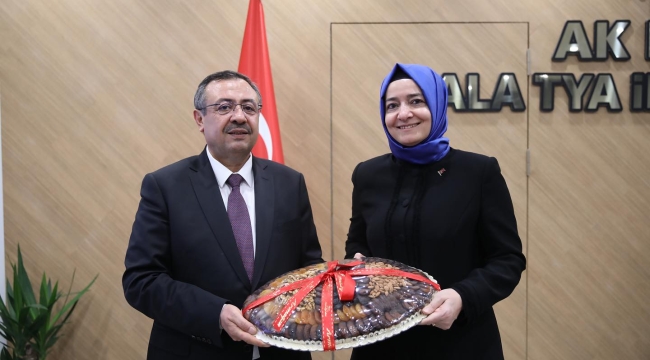 AK Parti Malatya İl Başkanı Ali Bakan, Fatma Betül Sayan Kaya'yı Ağırladı