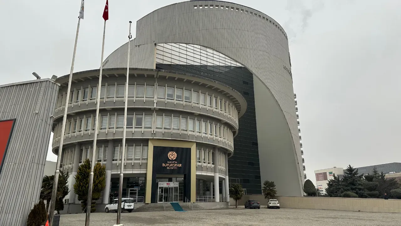 Başkan Sami Er'den Kreş Yerine Taziye Evi Kararı