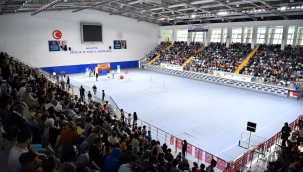 Cambaz Mithat Yetenek Sirkiniz' Gösterisi Renkli ve Heyecanlı Anlara Sahne Oldu