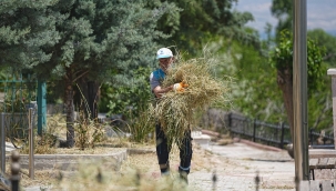 BATTALGAZİ'DE MEZARLIKLAR VE CAMİLER BAYRAMA HAZIR